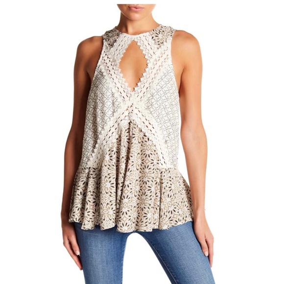 Nordstrom Tops - NORDSTROM cute cut out boho top S